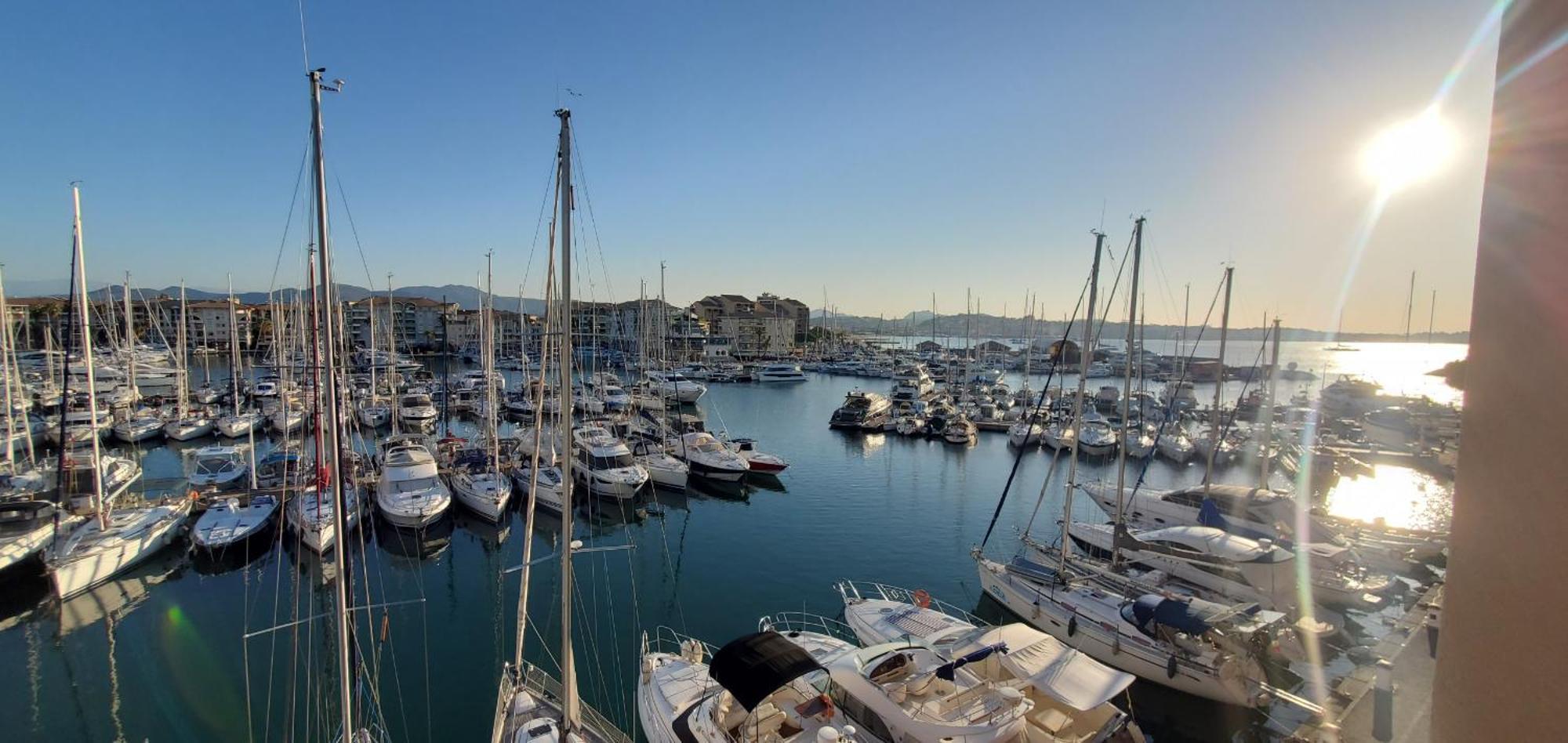 Residence Cap Hermes, Incroyable Vue Sur Le Port, Fréjus Eksteriør billede