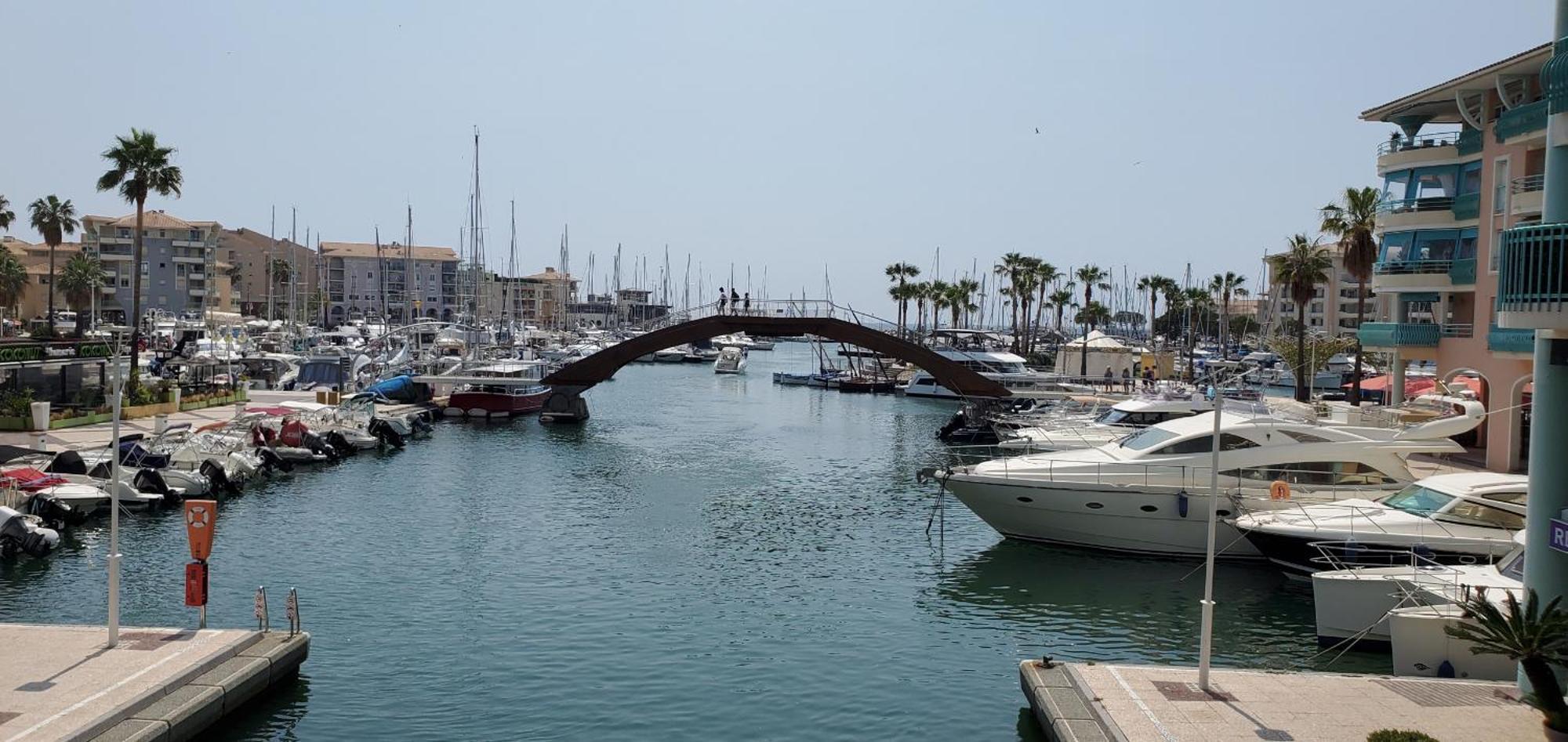 Residence Cap Hermes, Incroyable Vue Sur Le Port, Fréjus Eksteriør billede