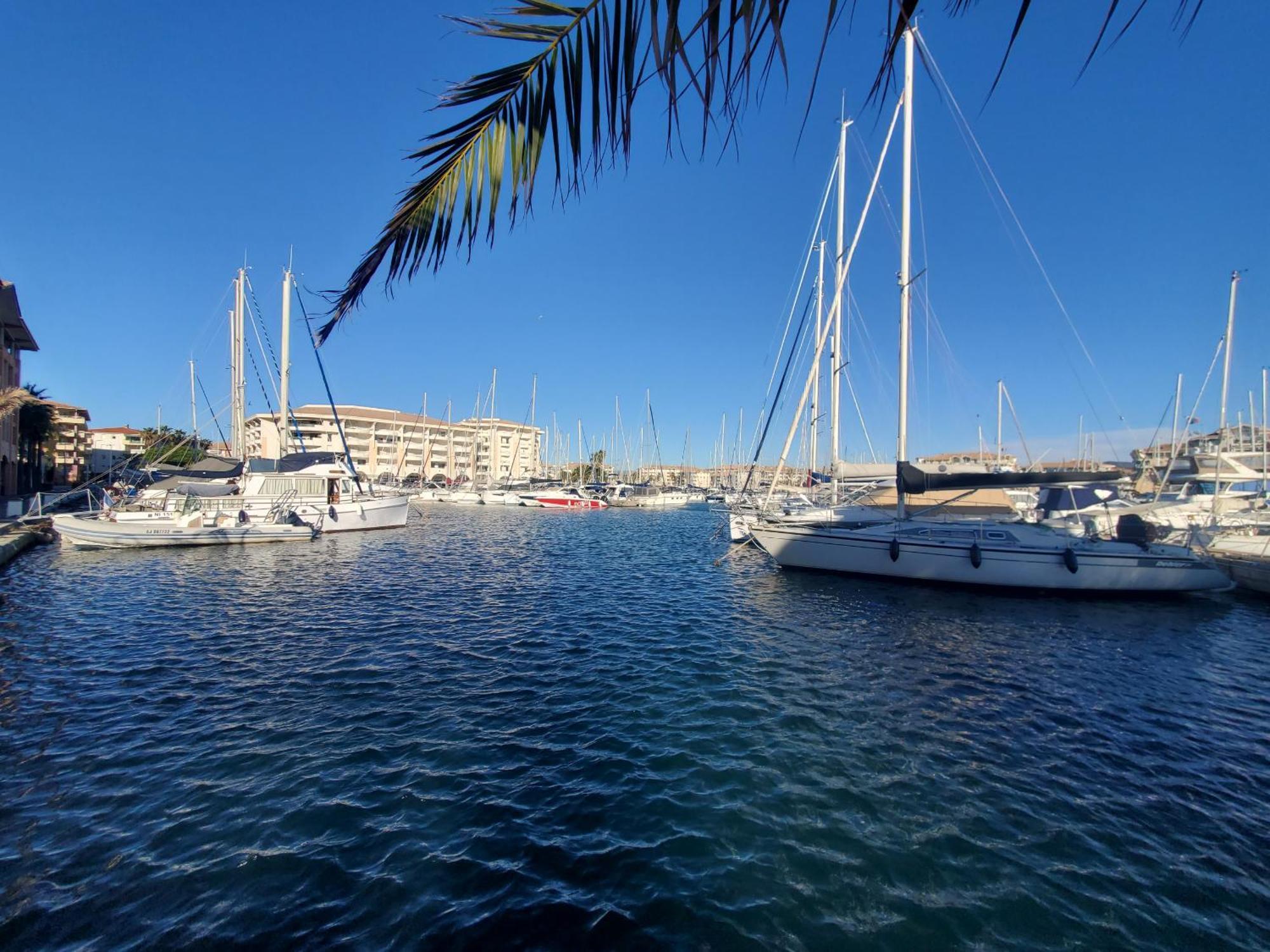 Residence Cap Hermes, Incroyable Vue Sur Le Port, Fréjus Eksteriør billede